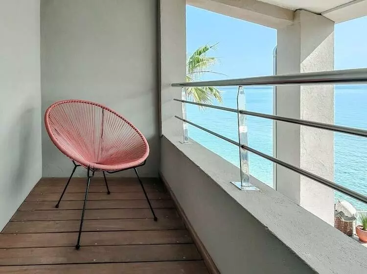 ホテル Bor Hôtel & Restaurant   Plage Privée