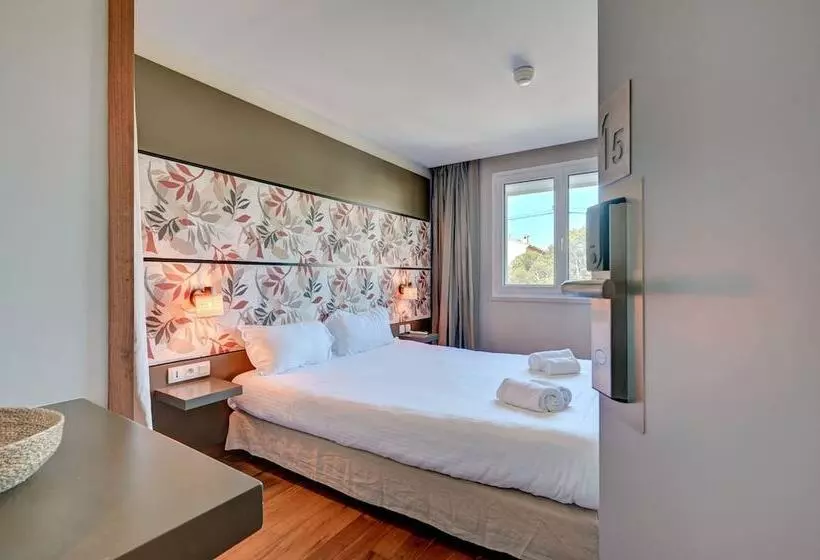 ホテル Bor Hôtel & Restaurant   Plage Privée