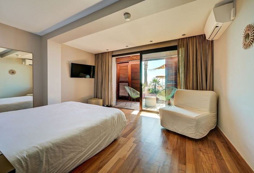 Отель Bor Hôtel & Restaurant   Plage Privée