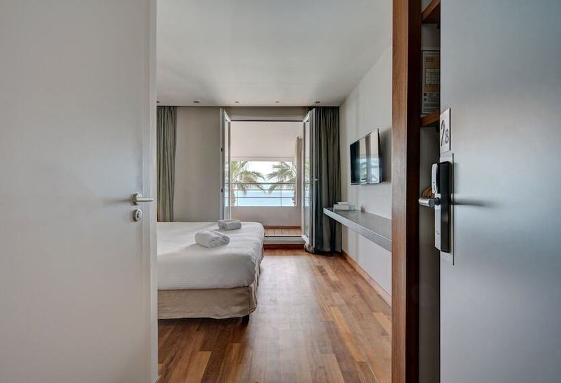 Отель Bor Hôtel & Restaurant   Plage Privée