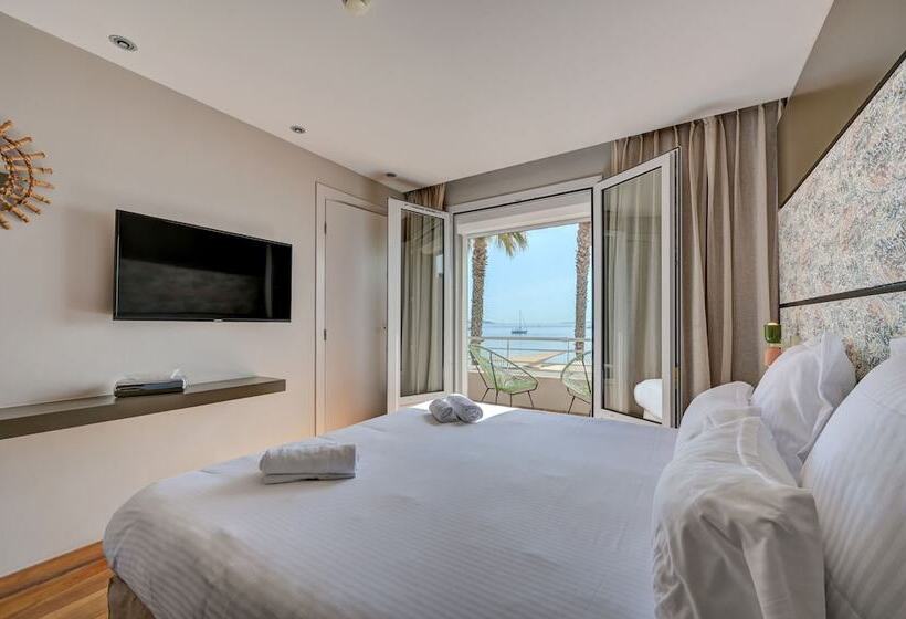 Отель Bor Hôtel & Restaurant   Plage Privée