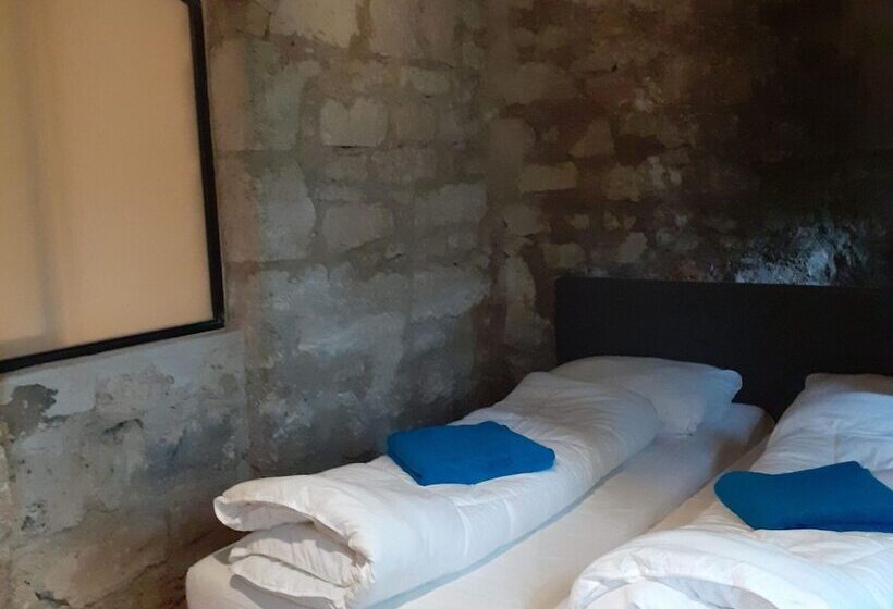 Отель Renovated Castle Apartment With Swimming Pool