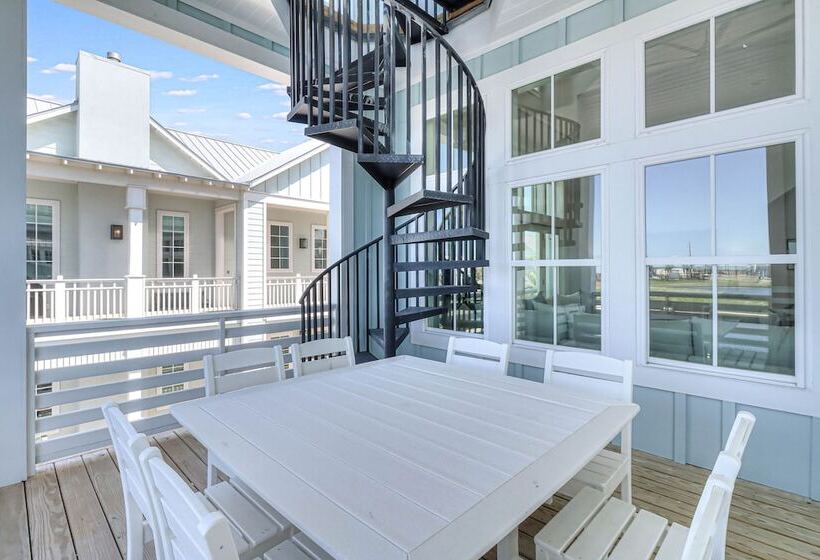 Lakeside Luxury 230 Lak