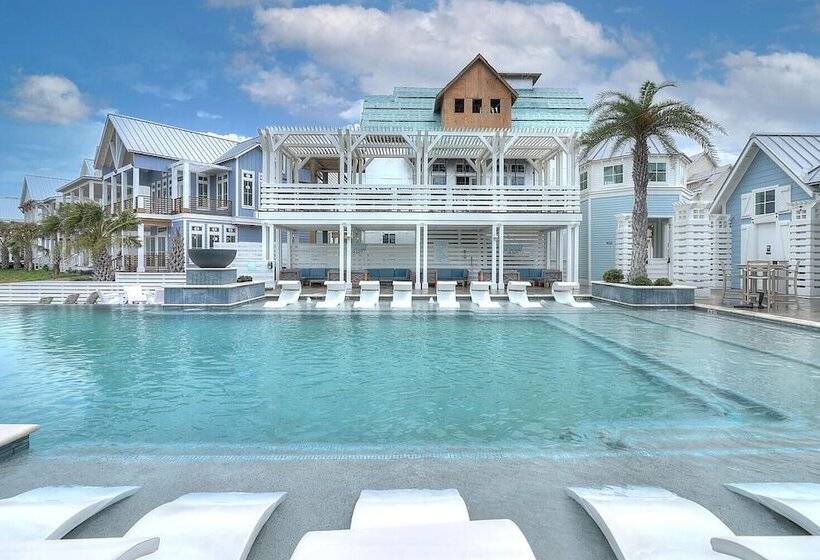 Lakeside Luxury 230 Lak