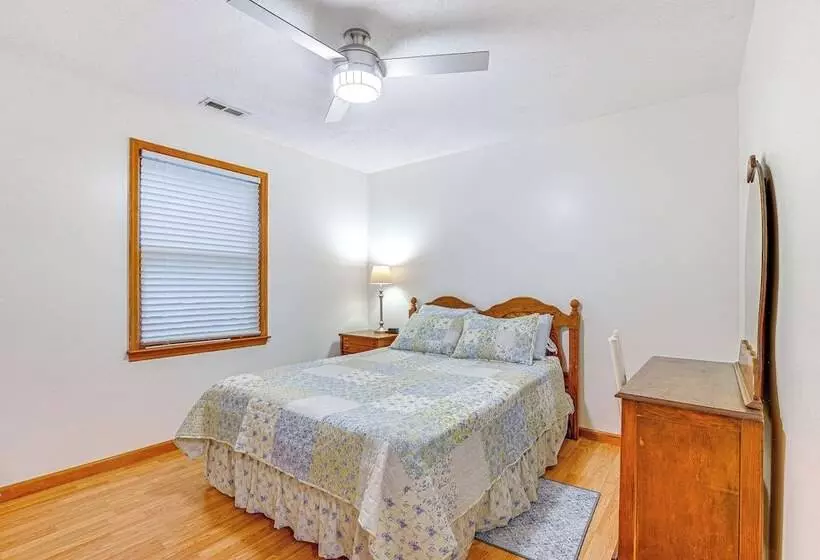 Murrells Inlet Home W/ Deck ~ 4 Mi To Marsh Walk!