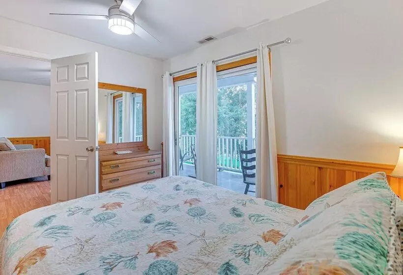 Murrells Inlet Home W/ Deck ~ 4 Mi To Marsh Walk!