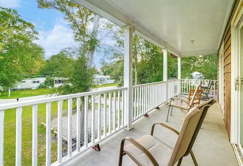 Murrells Inlet Home W/ Deck ~ 4 Mi To Marsh Walk!