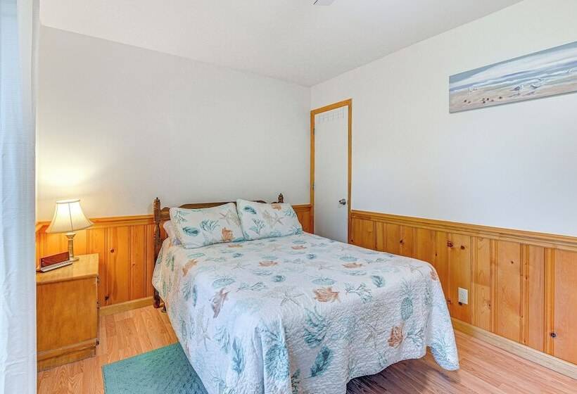 Murrells Inlet Home W/ Deck ~ 4 Mi To Marsh Walk!