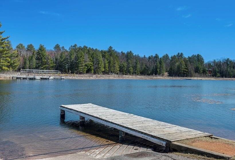 Northwood Tours Escape : Hot Tub & Lake Access!