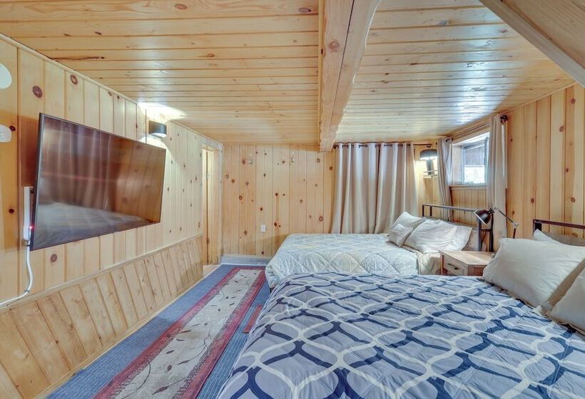 Peaceful Wooden Cabin, 2 Mi To Bass Lake!
