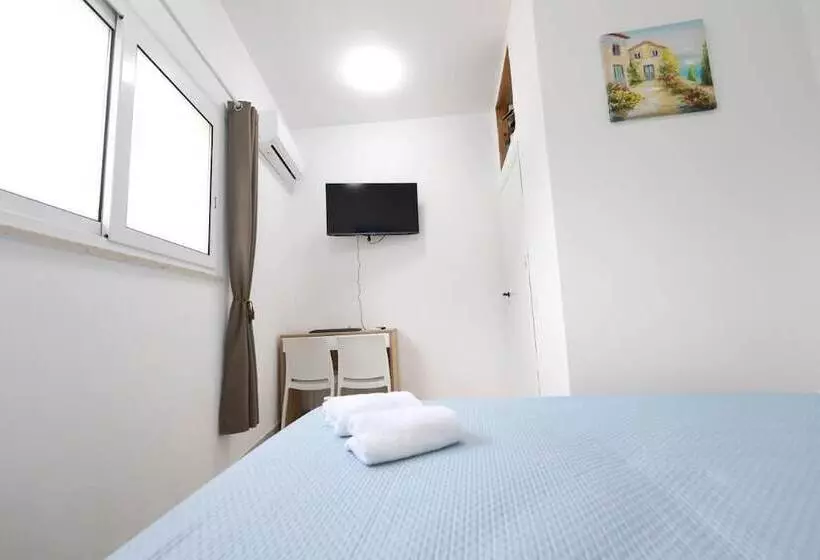 ペンション Room In Apartment   Terrasinipalermovacation For 2 Guests