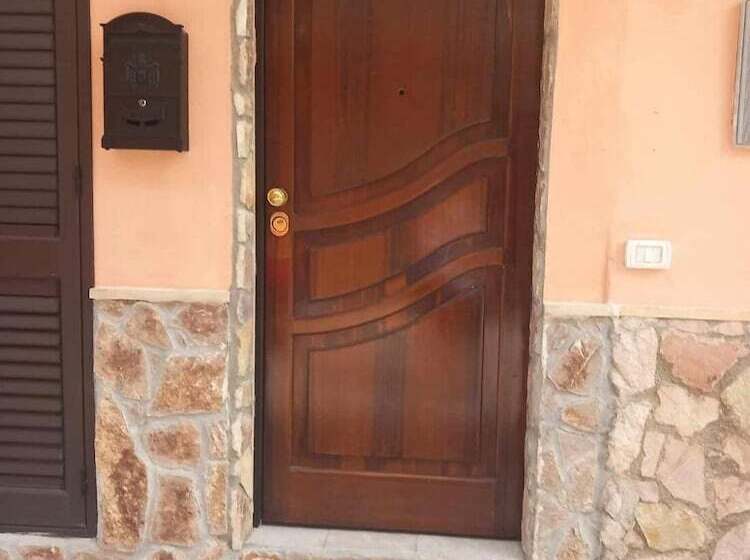 پانسیون Room In Apartment   Terrasinipalermovacation For 2 Guests