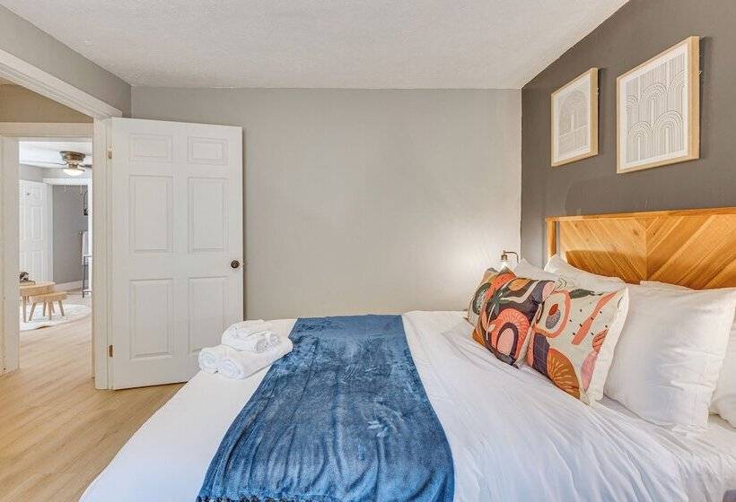 University Of Akron Retreat: Dogs Welcome!