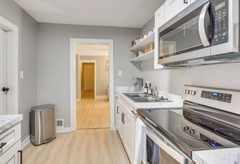 University Of Akron Retreat: Dogs Welcome!