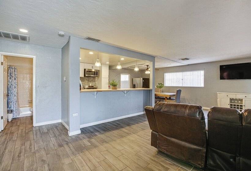 Updated El Centro Home W/ Private Patio