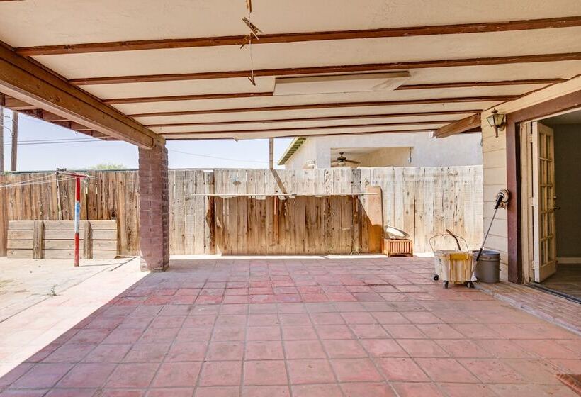 Updated El Centro Home W/ Private Patio