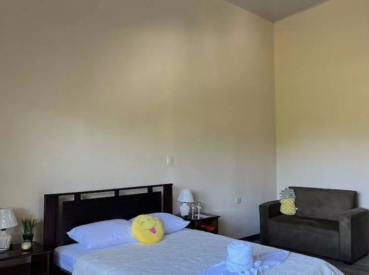 Aamiaismajoitus (B&B) Chilamate Rainforest Eco Retreat