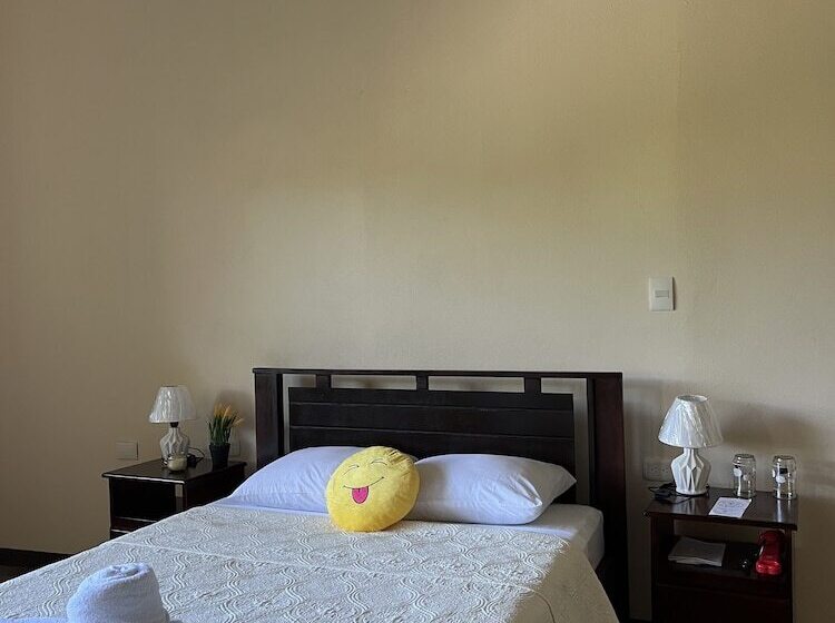 ベッドアンドブレックファースト Chilamate Rainforest Eco Retreat