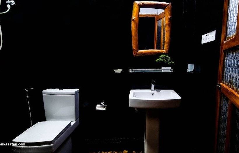 مبيت وإفطار Maika Safari Lodge