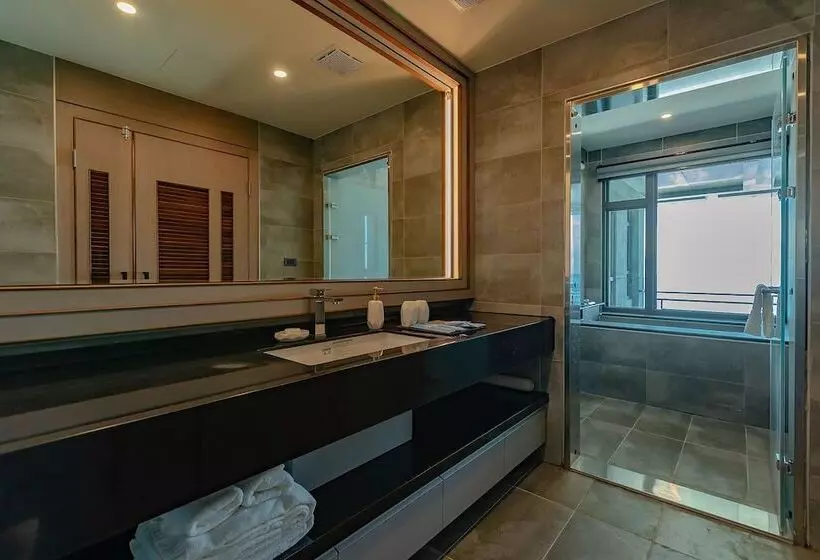 تختخواب و صبحانه Seaview Villa Coastal Estate