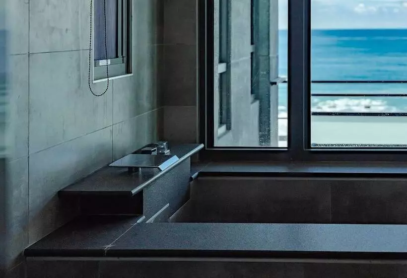 تختخواب و صبحانه Seaview Villa Coastal Estate