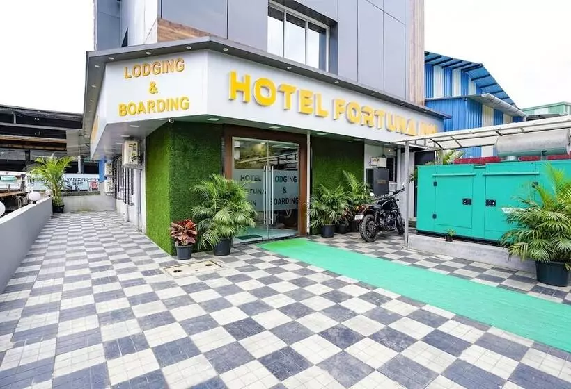 Fabhotel Fortuna Inn