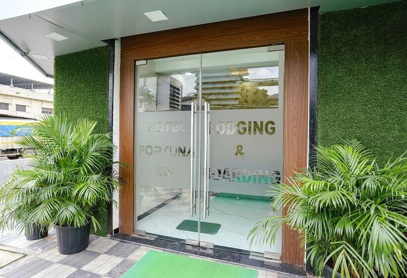 Fabhotel Fortuna Inn