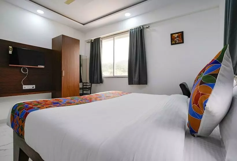 Fabhotel Fortuna Inn
