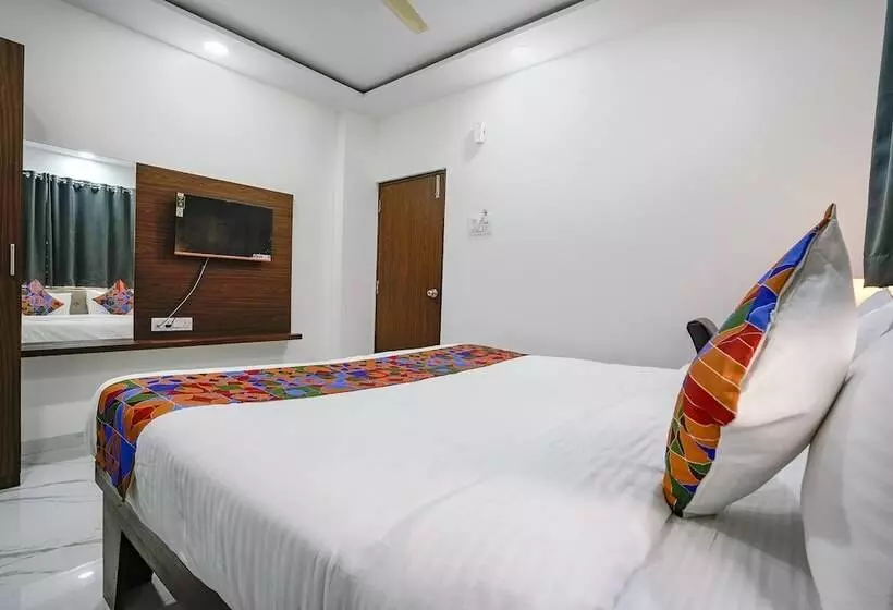 Fabhotel Fortuna Inn