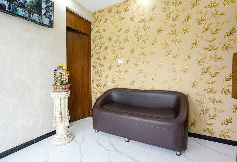 Fabhotel Fortuna Inn