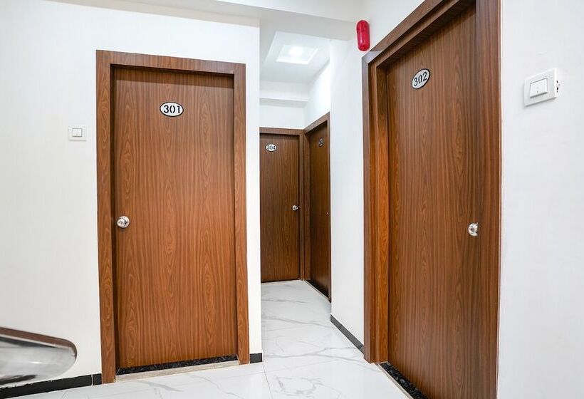 Fabhotel Fortuna Inn