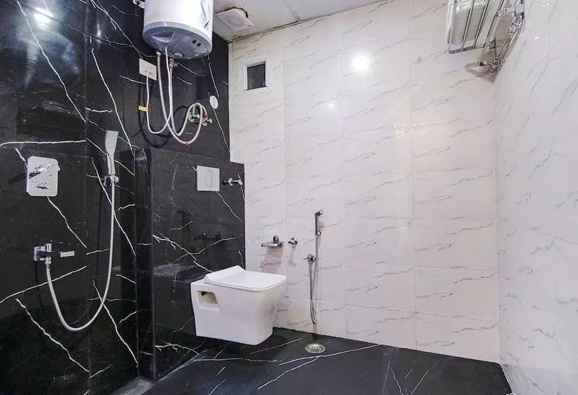 Fabhotel Satyam International