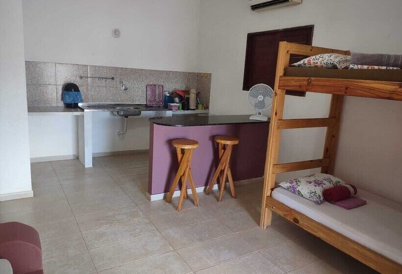 簡易ホテル Tropicana Kite Village