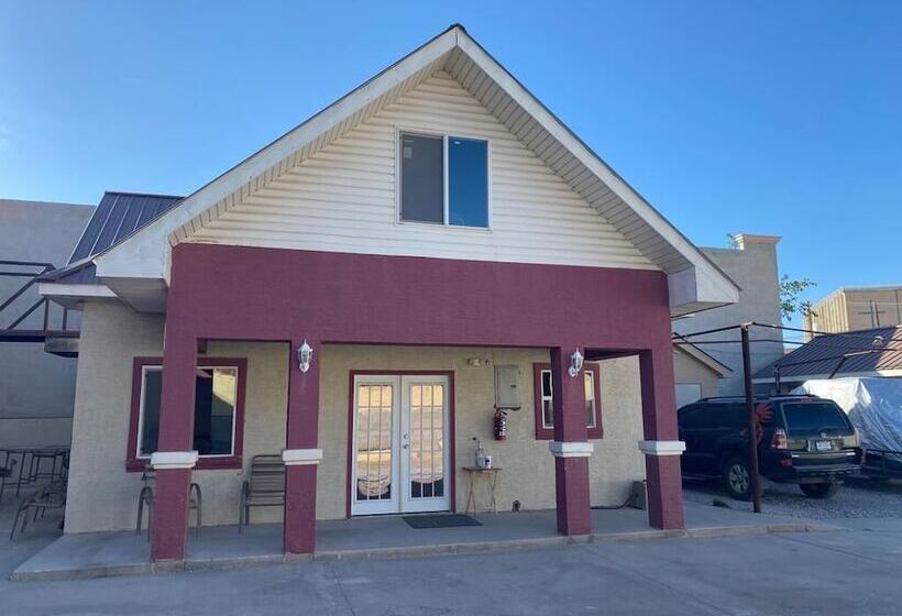 Otel Alojamiento Alpha