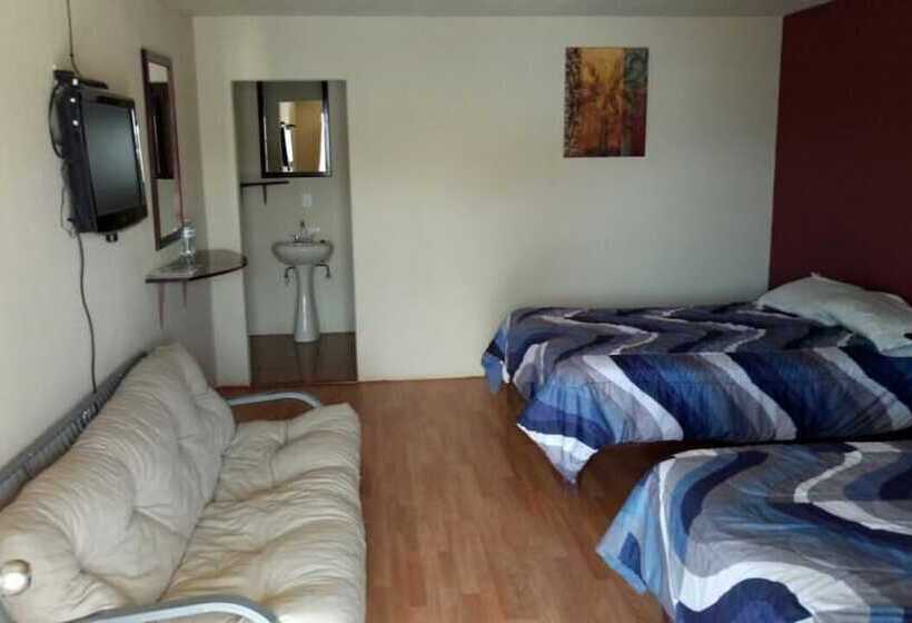 Otel Alojamiento Alpha