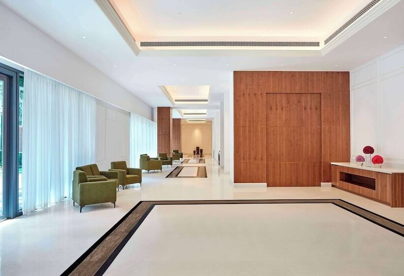 هتل Doubletree By Hilton Bengaluru Whitefield