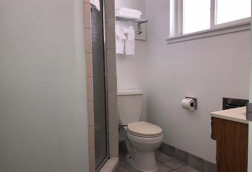 هتل Elevation Lodge