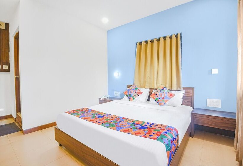 Hotel Fabexpress Coco Goa Resort With Pool, Arpora