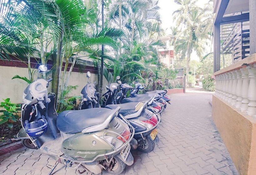 Hotel Fabexpress Coco Goa Resort With Pool, Arpora