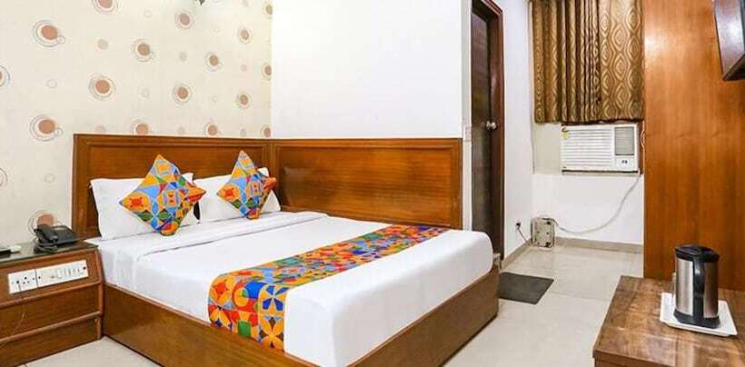 Hotel Fabexpress Station Ii