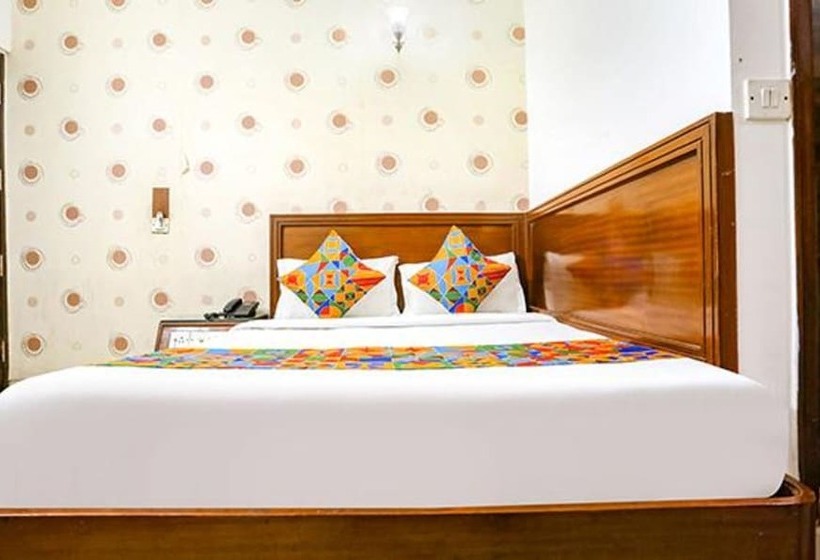 Hotel Fabexpress Station Ii