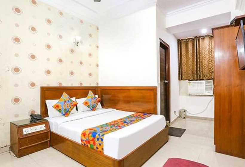 Hotel Fabexpress Station Ii