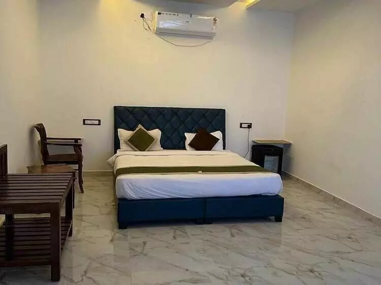 Hotelli Gujarat Resort Jaisalmer