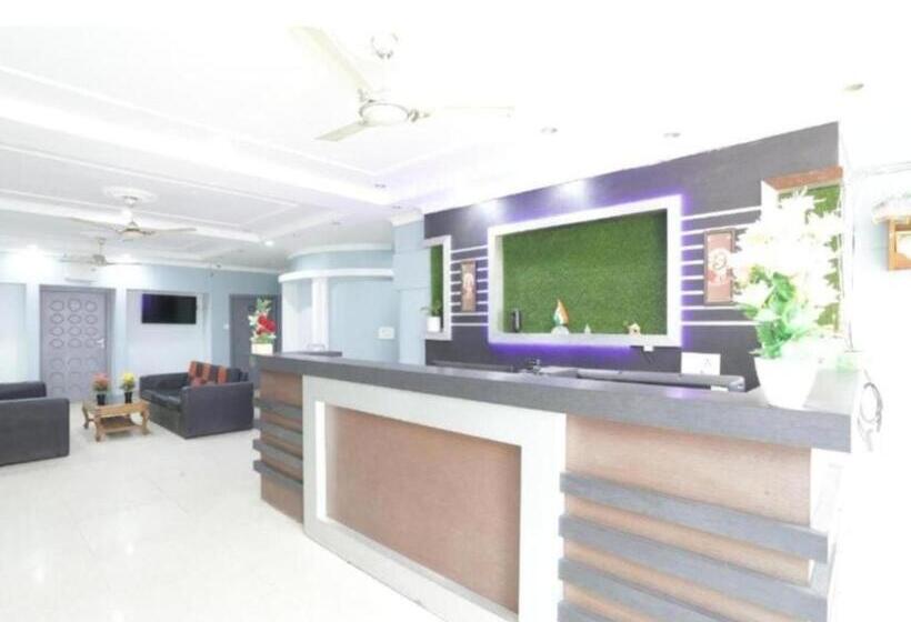 Hotel Day S Inn Luxury Stay Near Care Hospital In Budget Friendly Price Best Seller