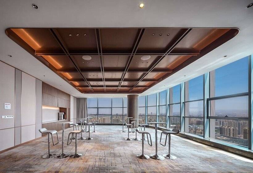 בית מלון כפרי Hilton Garden Inn Taiyuan Binhe