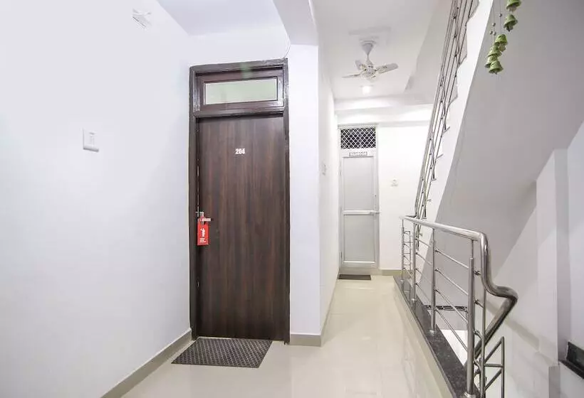 ホテル Shree Sai Guest House By Oyo