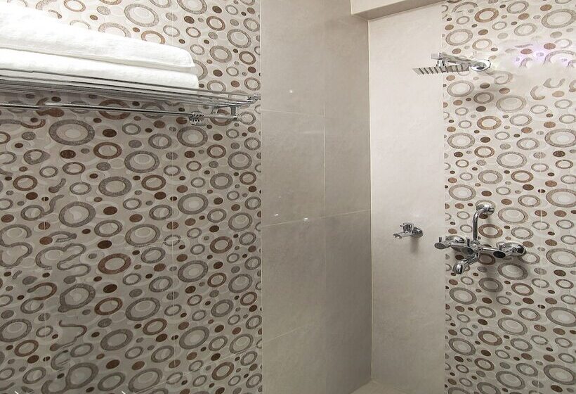 Hotel Shree Sai Guest House By Oyo