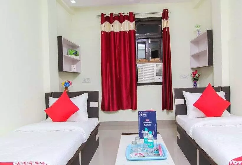ホテル Shree Sai Guest House By Oyo