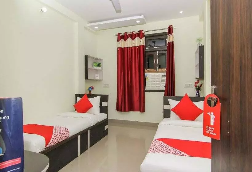 ホテル Shree Sai Guest House By Oyo