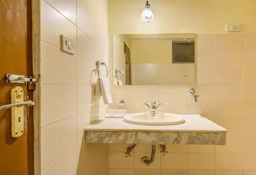 Hotelli Summit Tashigang Resort